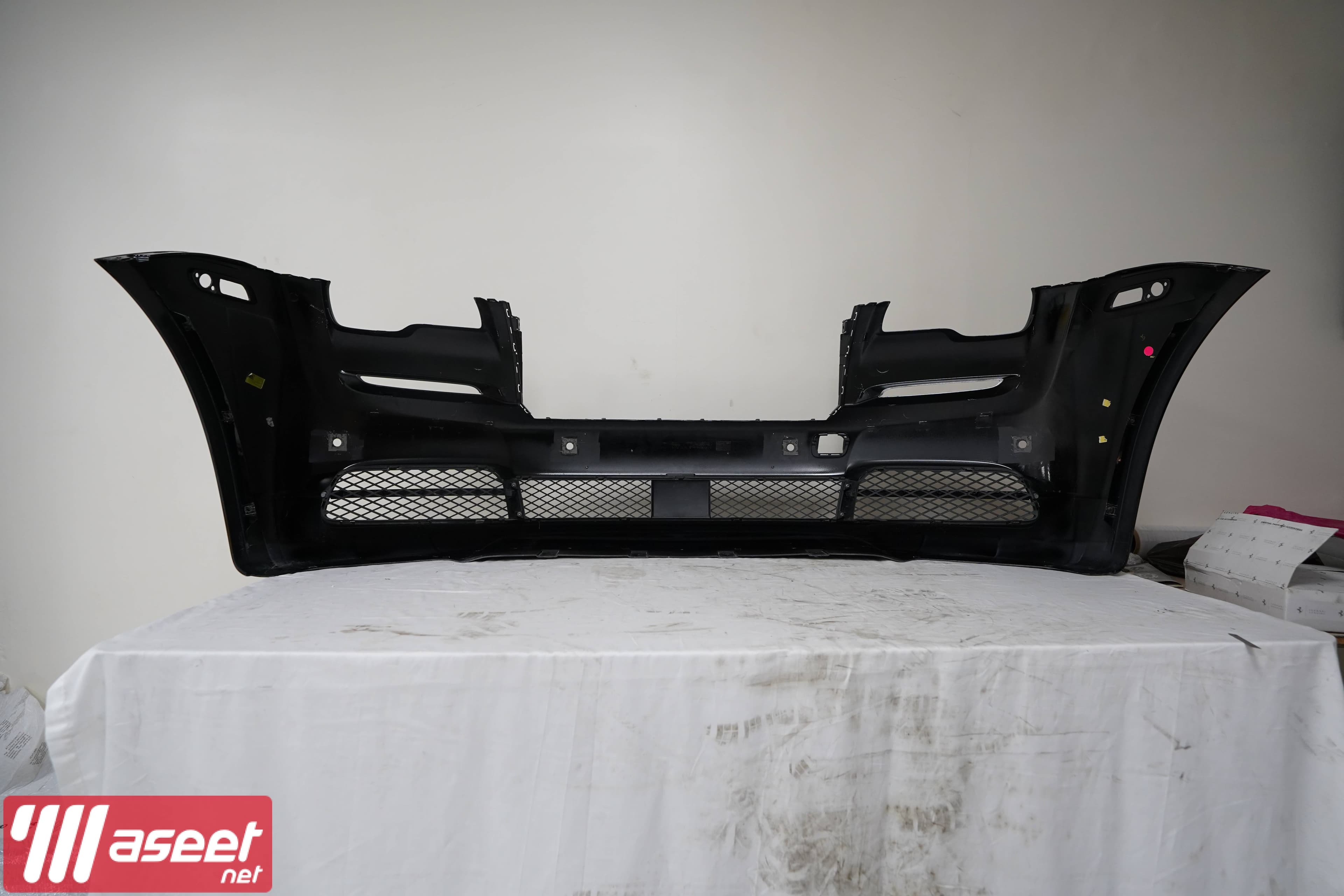 Rolls-Royce Wraith front bumper black  1