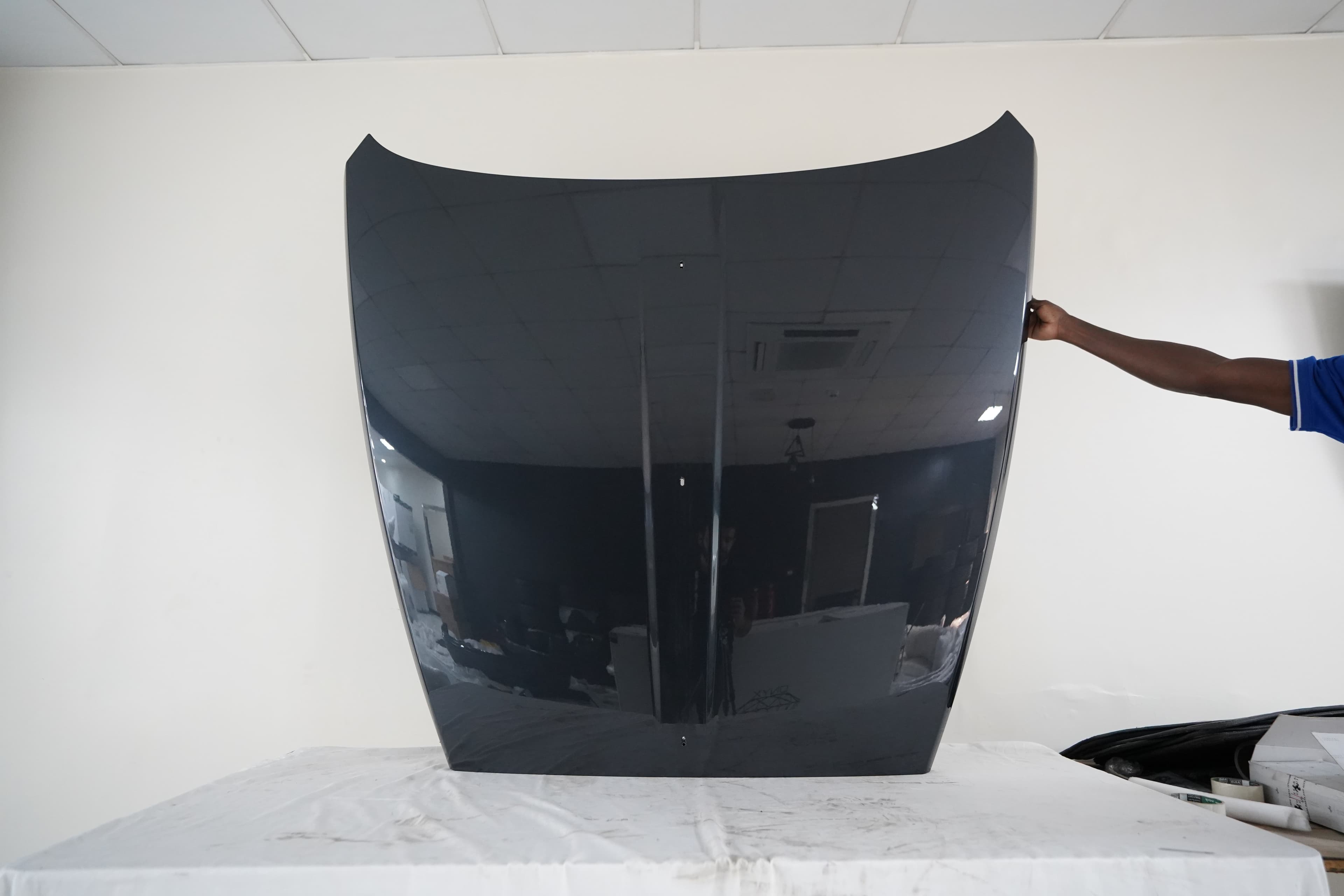 Rolls Royce Wraith Hood Darkest Tungsten OEM 7347497 0