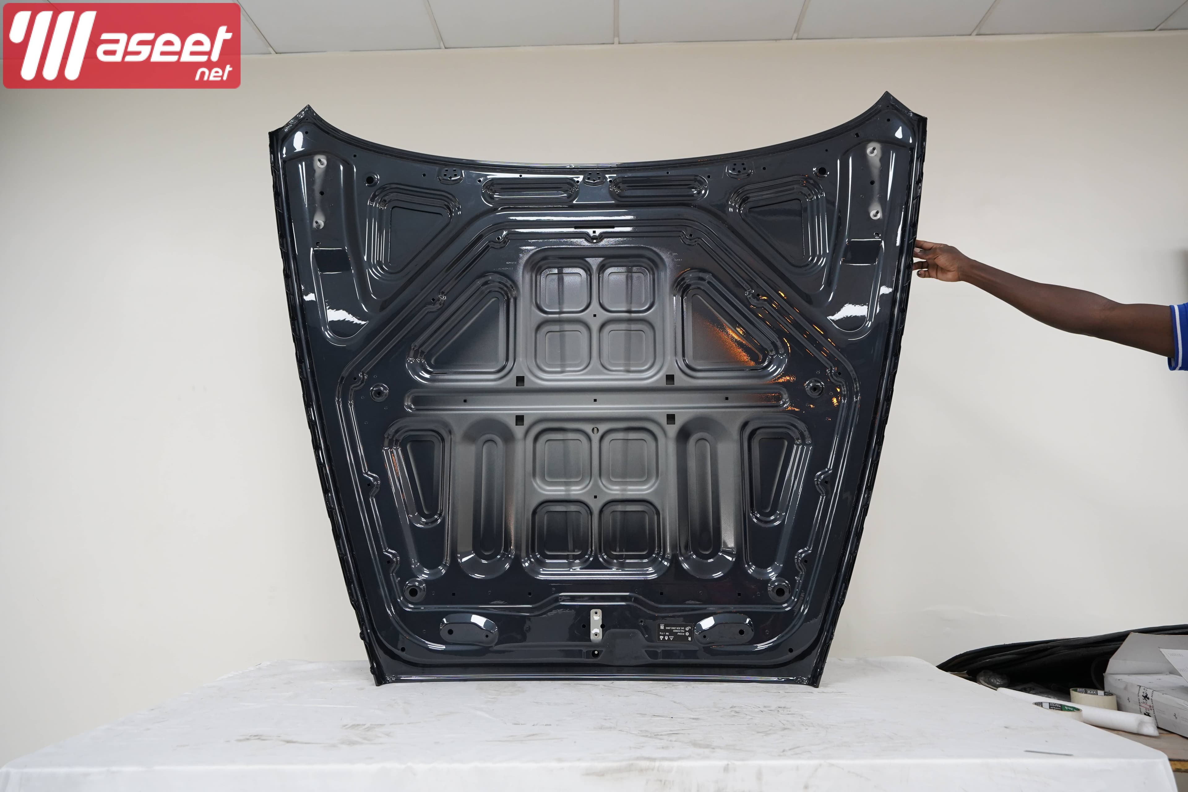 Rolls Royce Wraith Hood Darkest Tungsten OEM 7347497 1