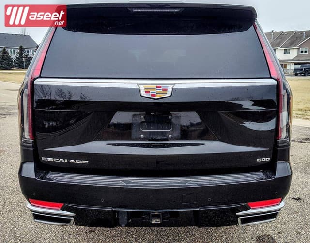 Cadillac Escalade ESV model 2021