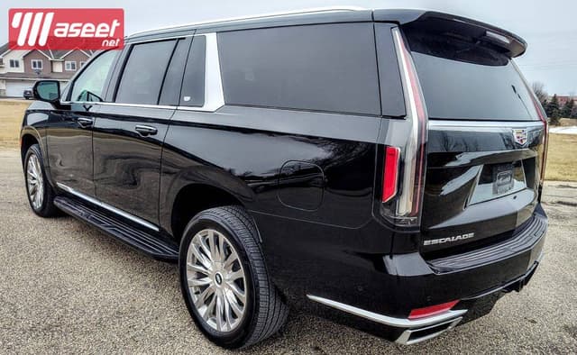 Cadillac Escalade ESV model 2021