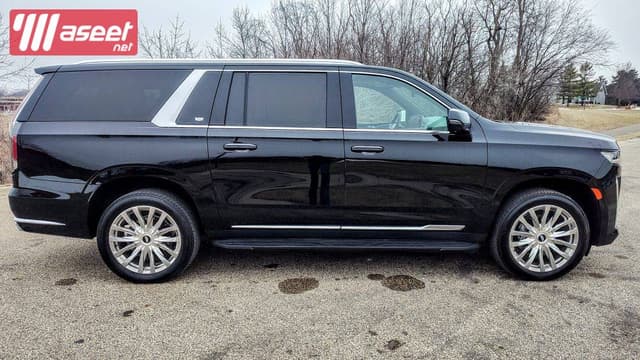 Cadillac Escalade ESV model 2021