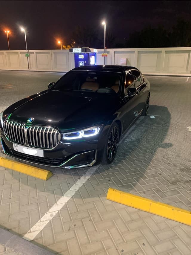 BMW 750Li 2021