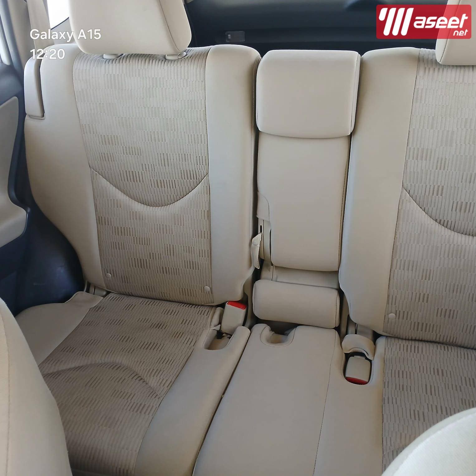 Toyota RAV4 V6 for sale 2012 6