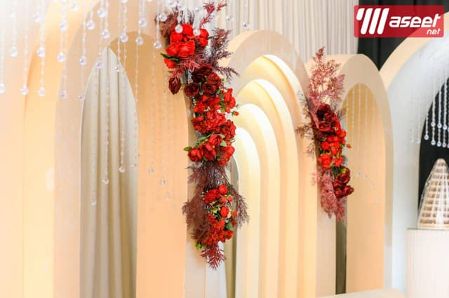Organizing weddings