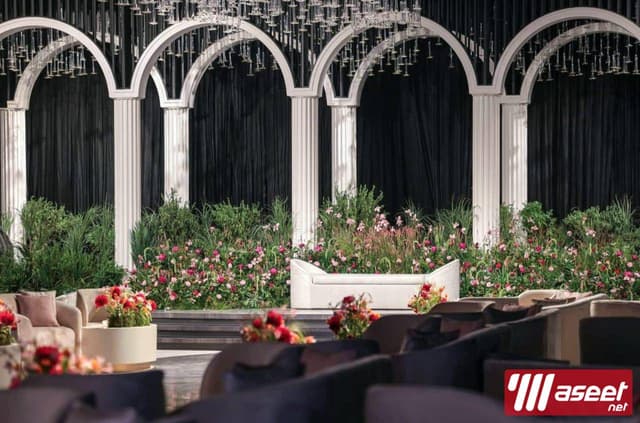 Organizing weddings