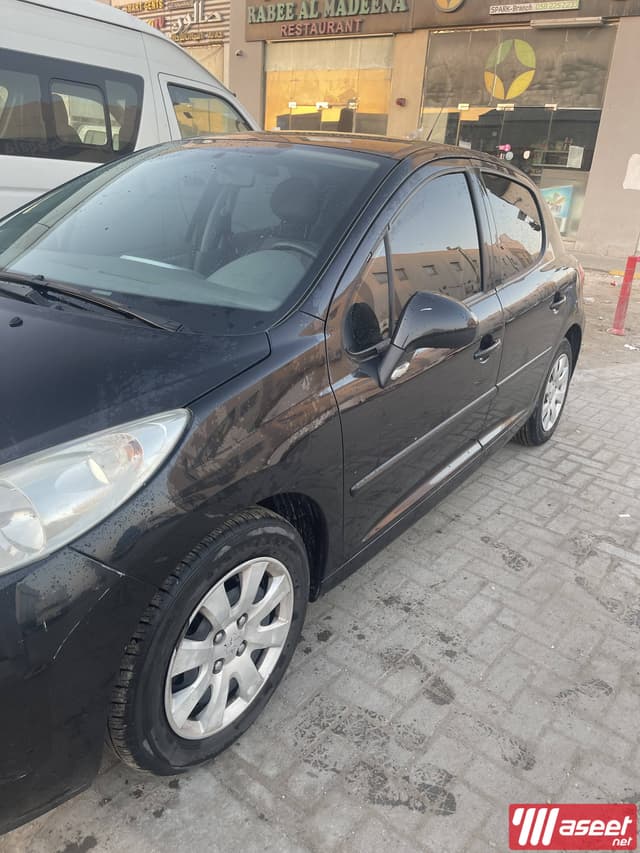 بيجو 207