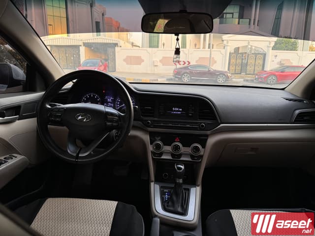Hyundai Elantra 2019  