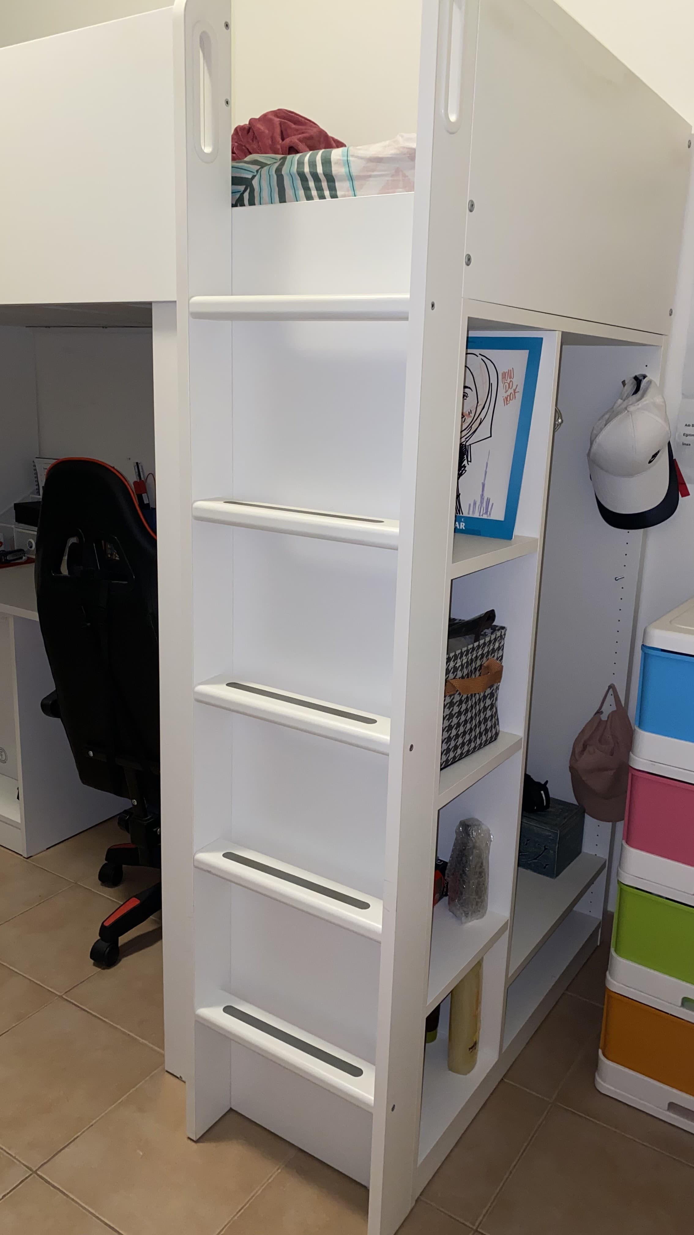 Office floor and furniture floor  0