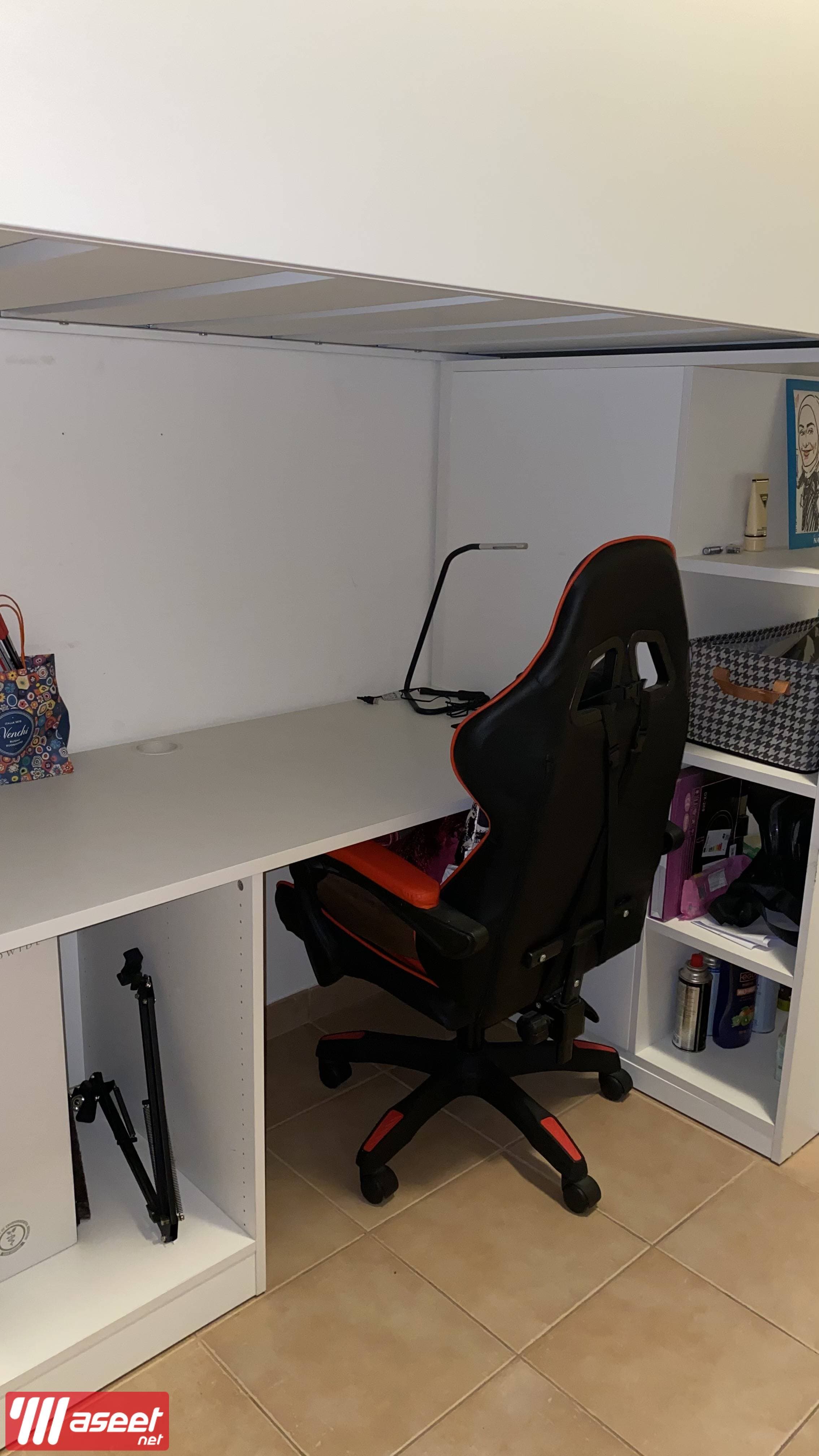 Office floor and furniture floor  1