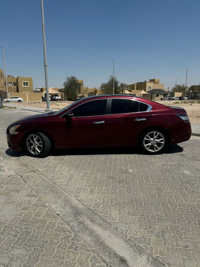 Nissan Maxima 2012