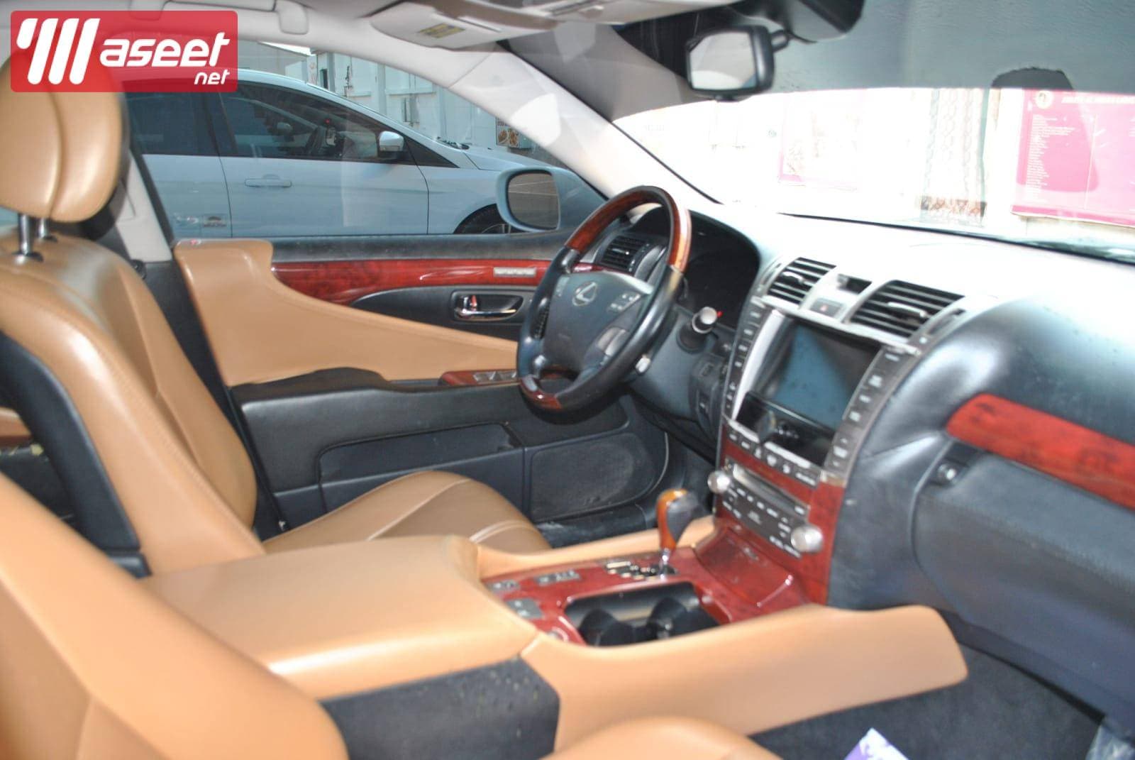 Lexus 460 LS model 2011 0