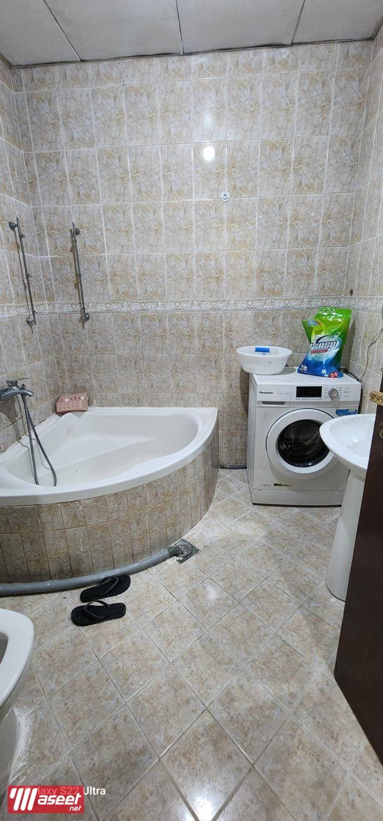 For rent a furnished studio including water, electricity and maintenance overlooking 7