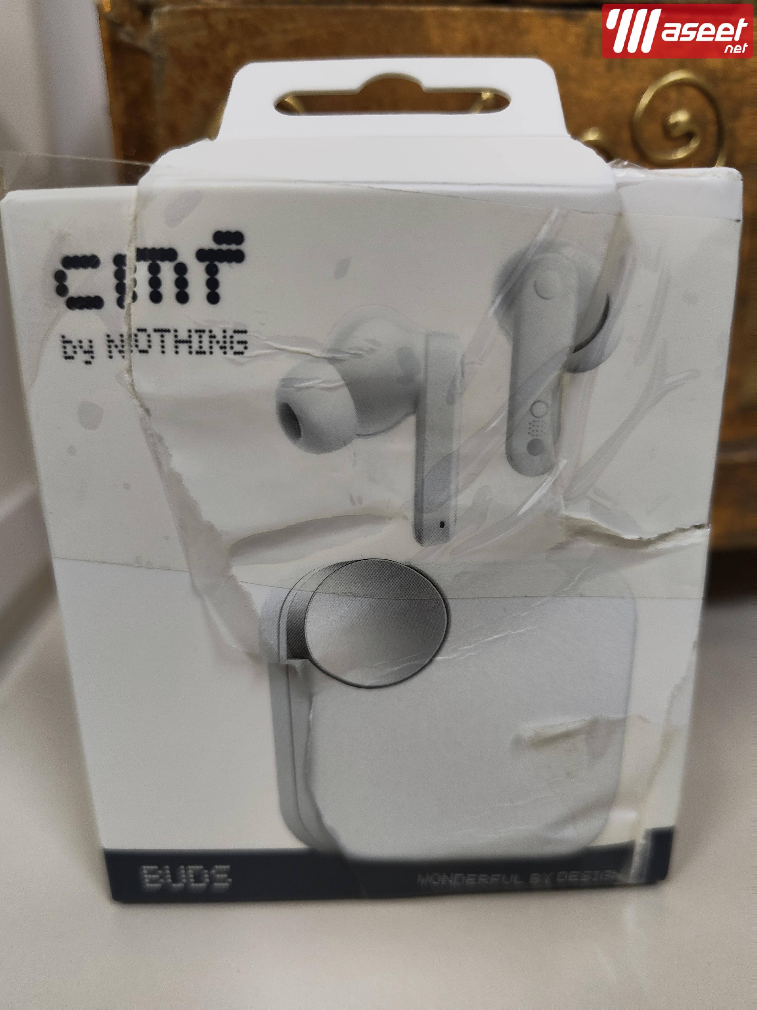 For sale ear buds, the brand is nothing 2