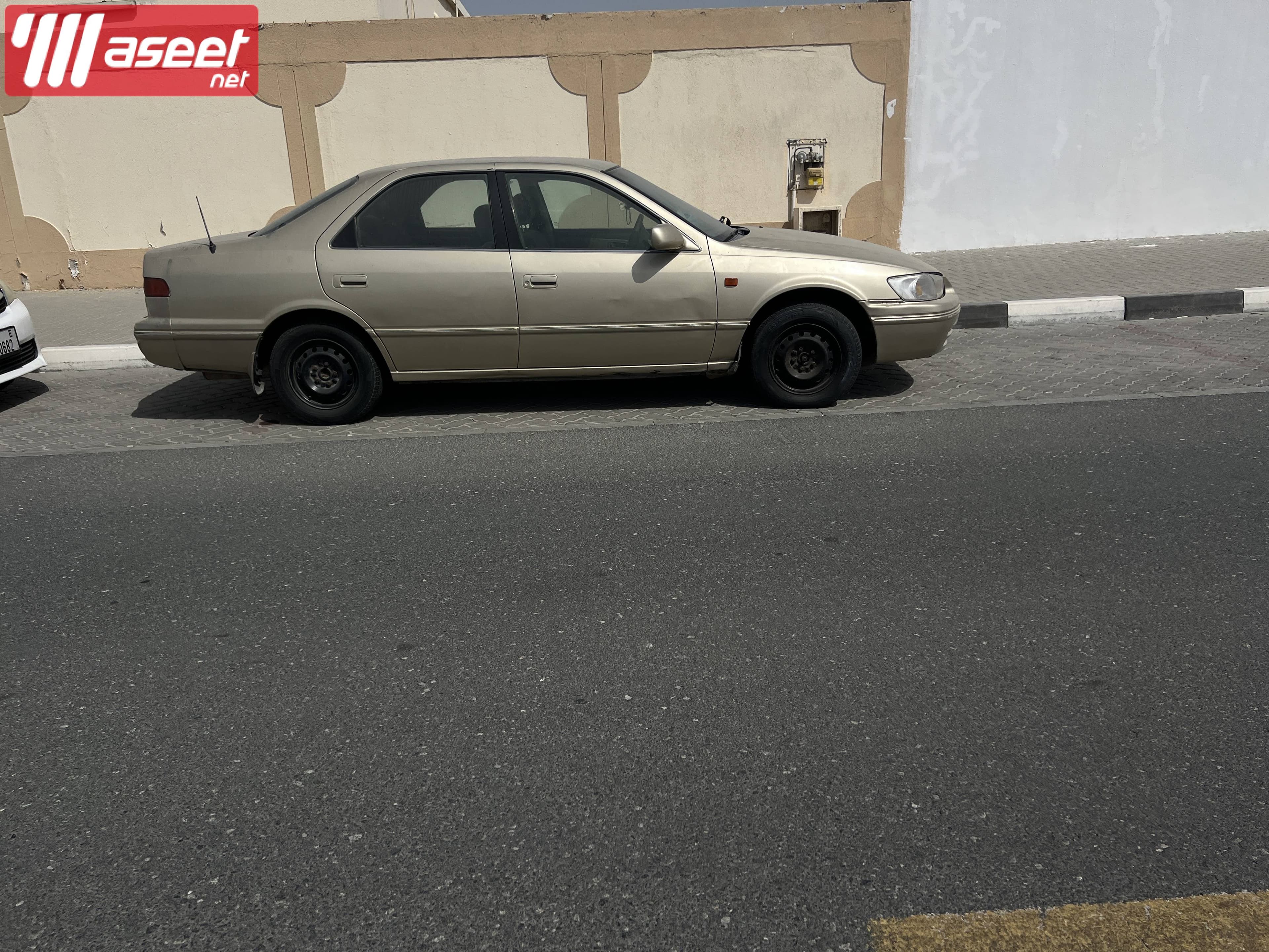 كامري موديل 2000 0