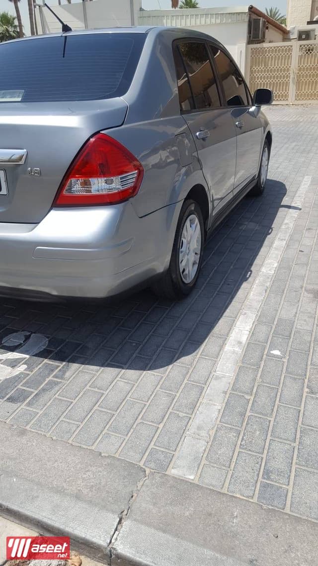 للبيع نيسان تيدا 2012 