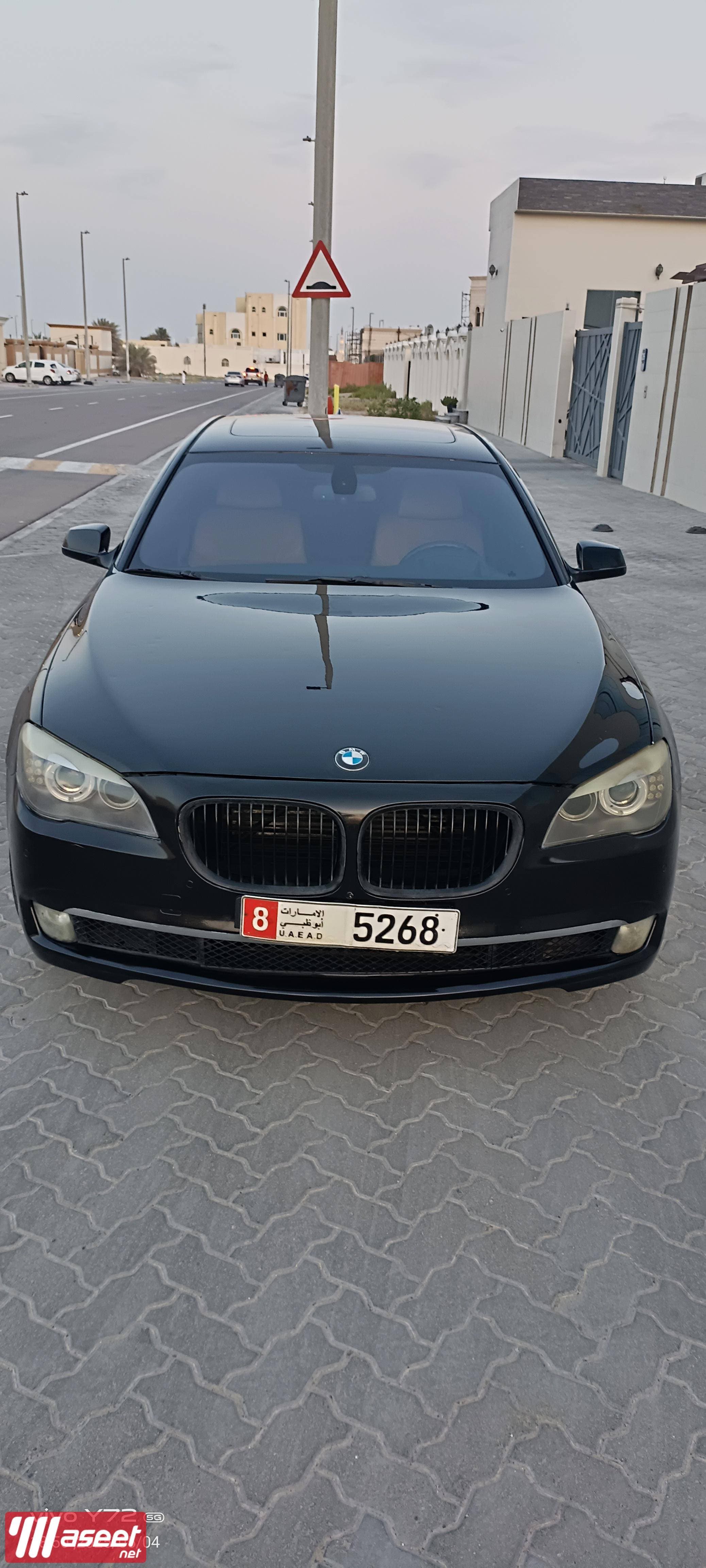 بي إم دبليو Li750، 2010 1