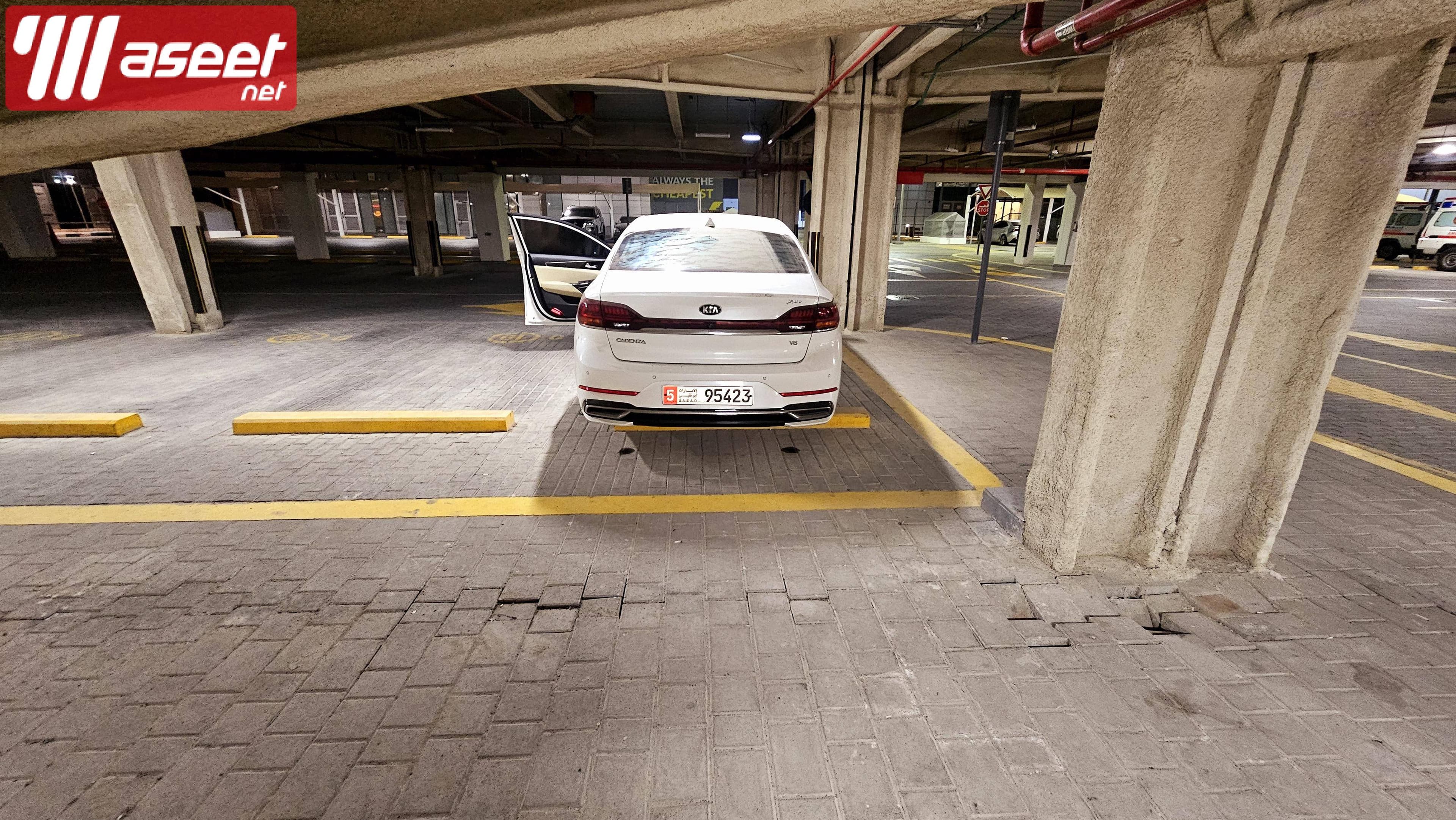 Kia Cadenza 2020 excellent condition 3