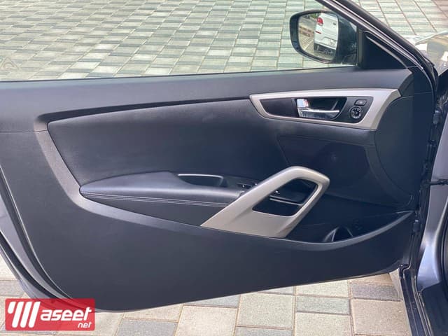 Hyundai Veloster GCC 2017