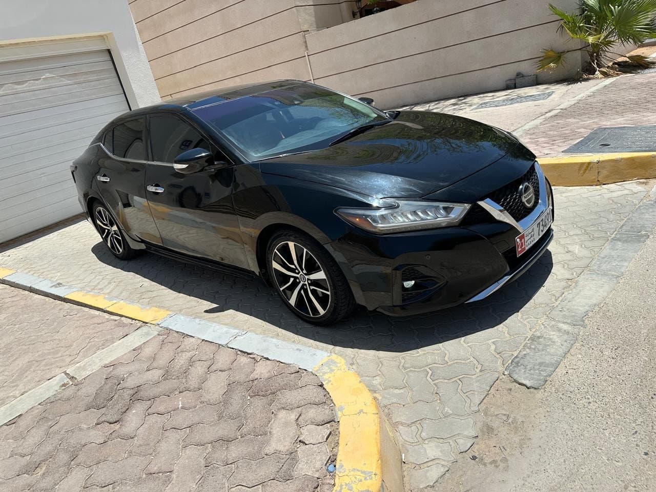 Nissan Maxima 2021  0