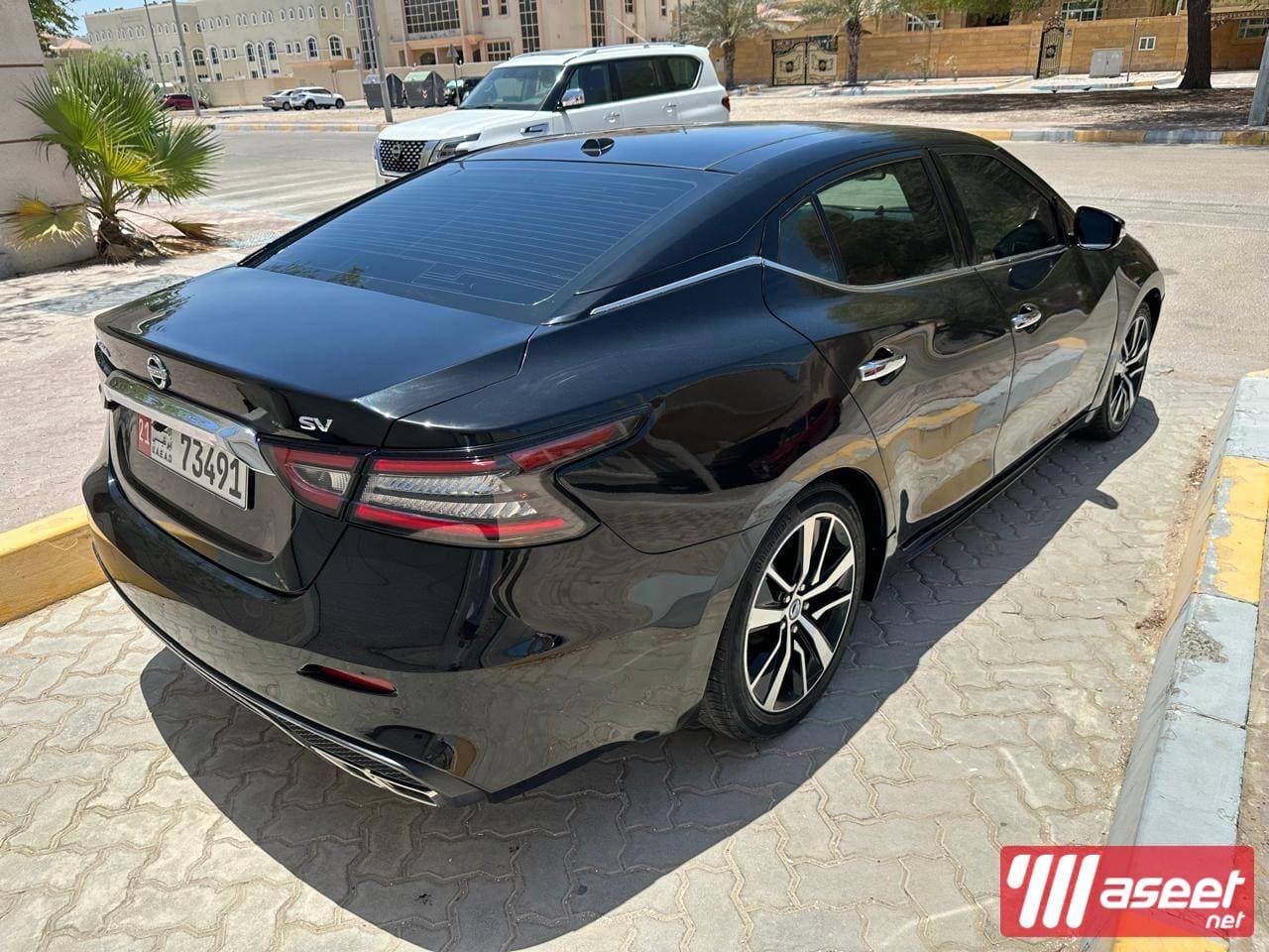 Nissan Maxima 2021  1