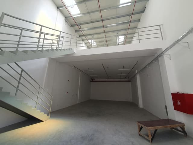 For rent, an area of 3200 feet in Ajman