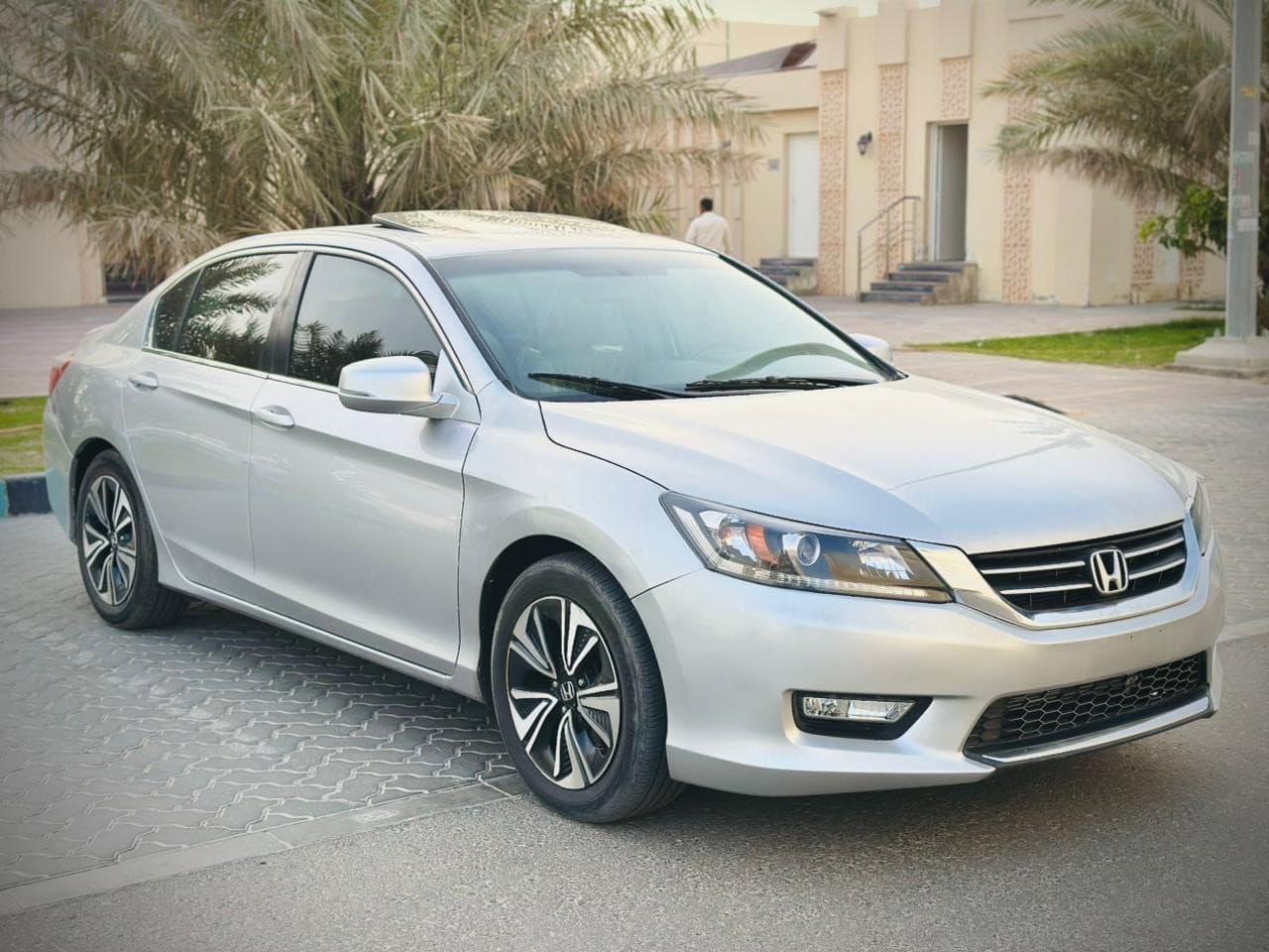 هوندا أكورد 2013 0