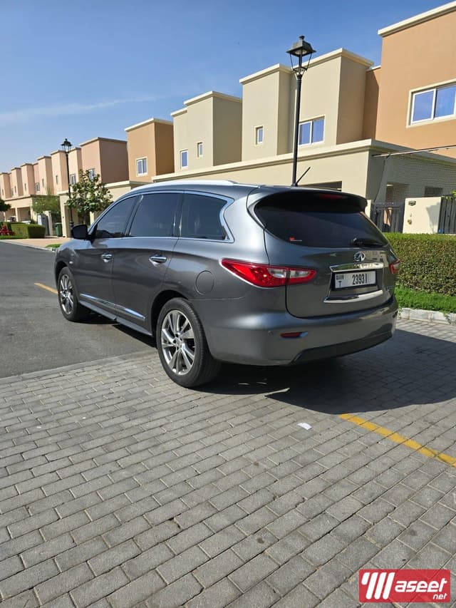 ‏إنفينيتي QX60 model 2015