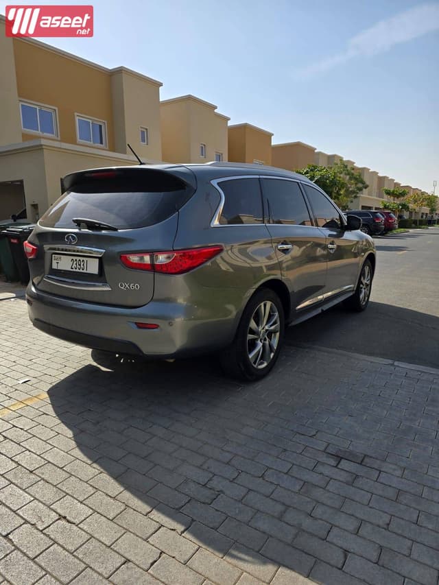 ‏إنفينيتي QX60 model 2015