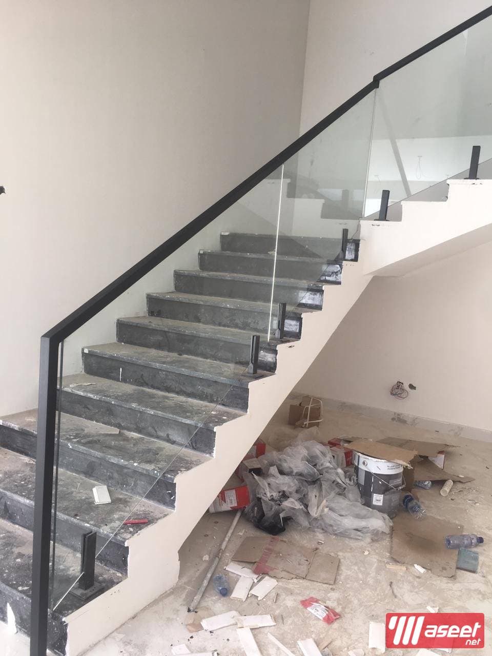 Glass and aluminum technician 4