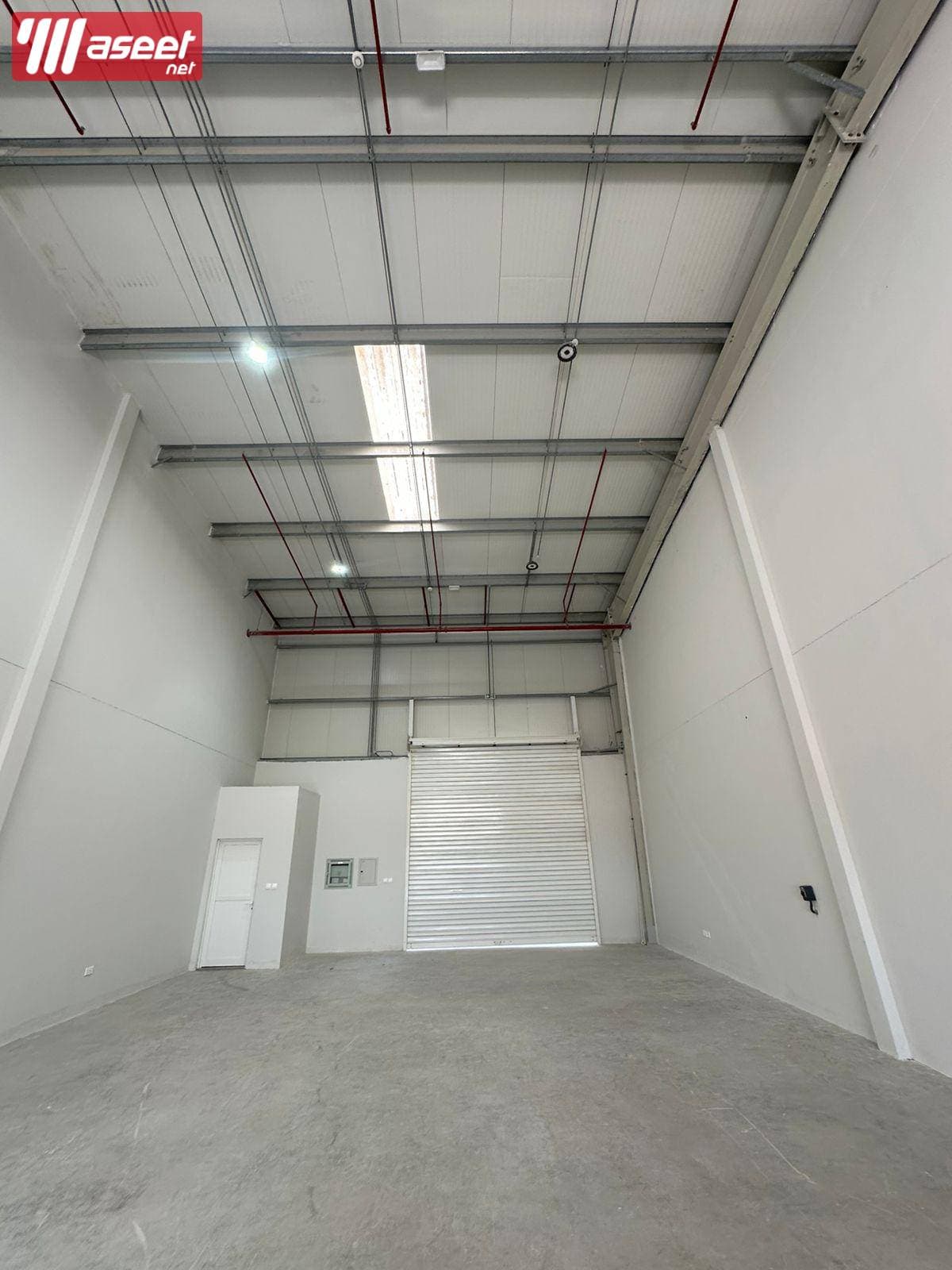 For rent, warehouse 4