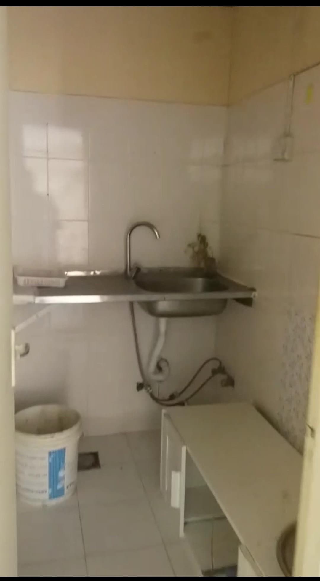 For rent a studio in Abu Dhabi  2