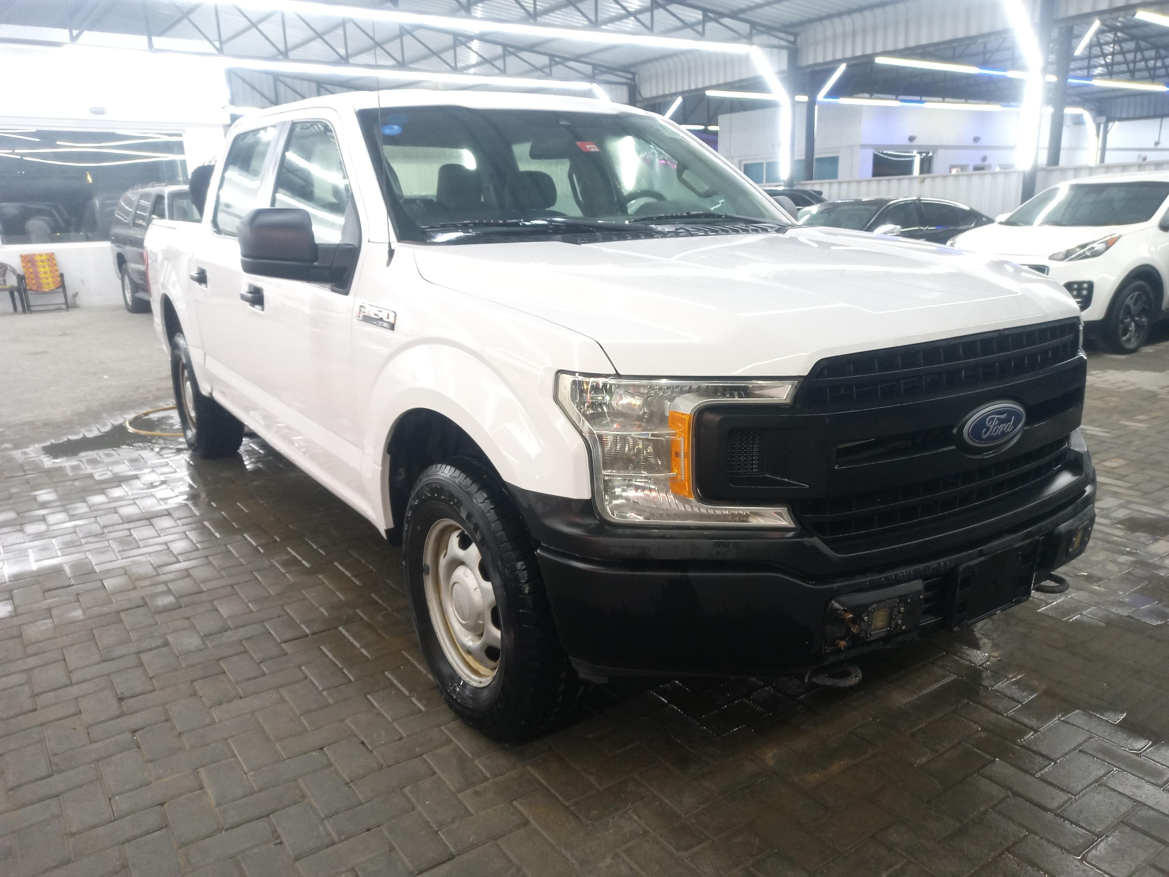 For sale Ford F150 GCC Four Wheel model 2019 0