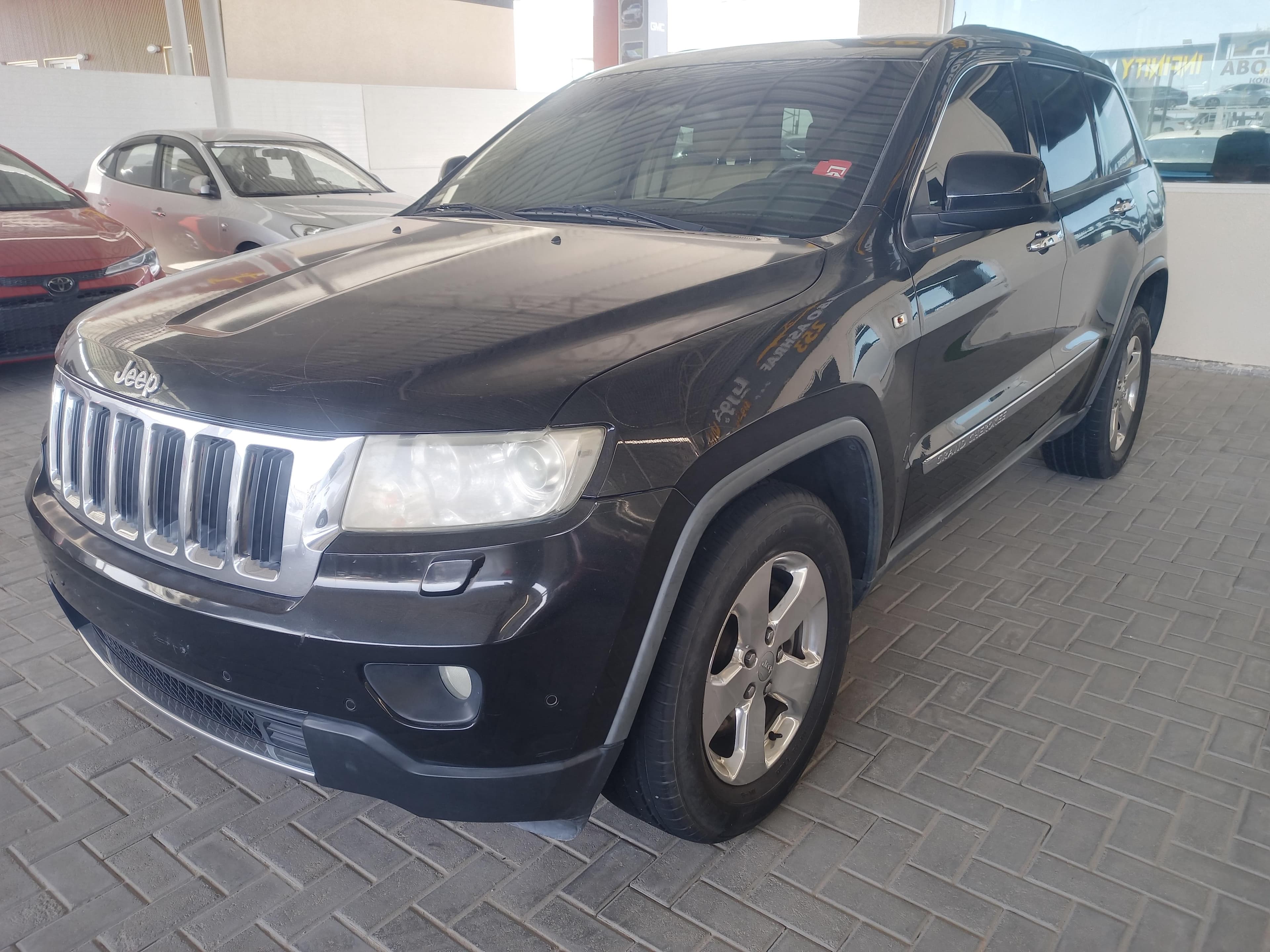 Jeep Cherokee newspapers 2012 for sale  0