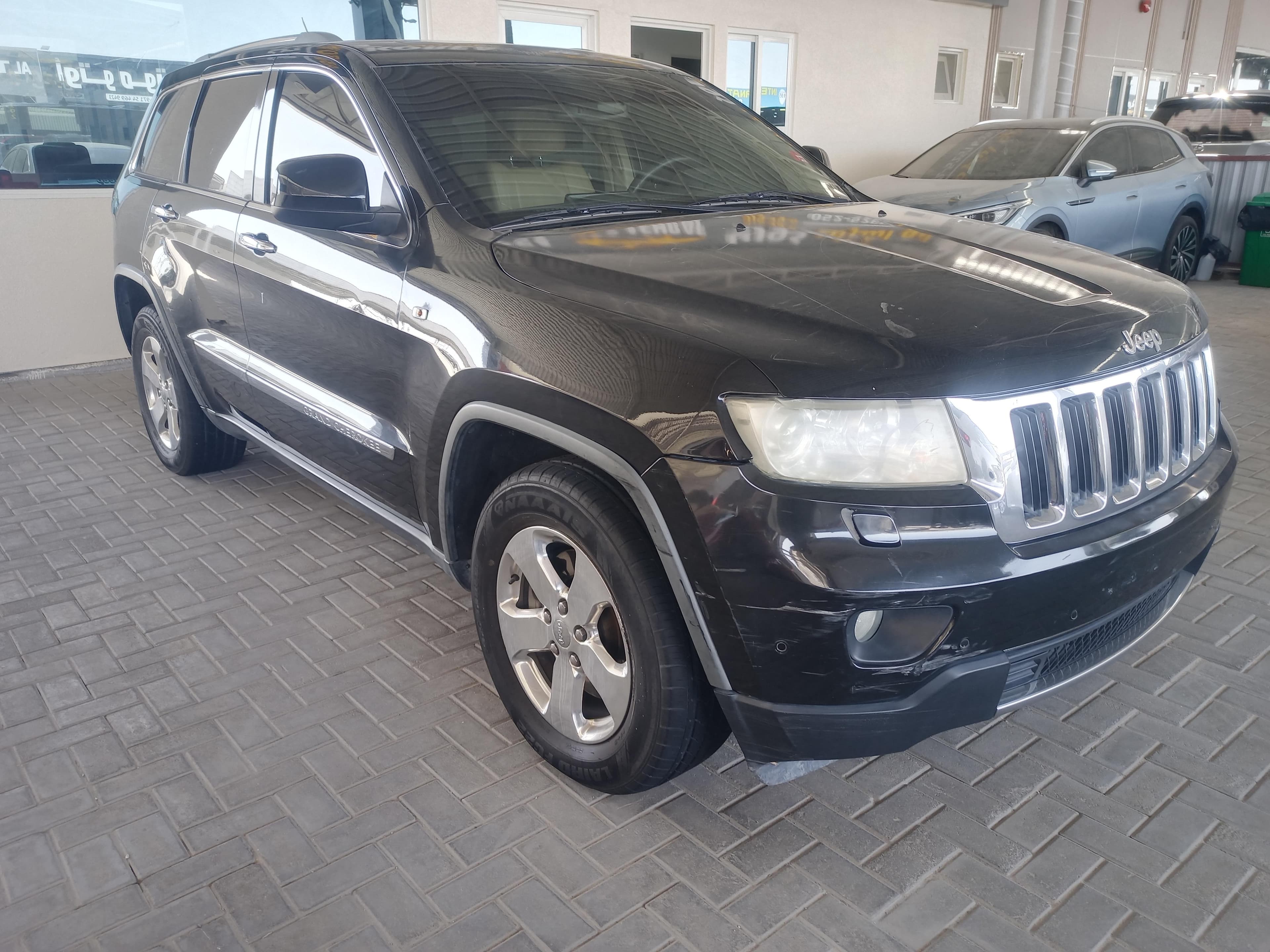 Jeep Cherokee newspapers 2012 for sale  4