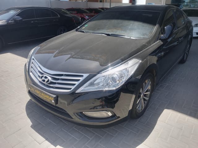 للبيع هيونداي ازيرا 2011