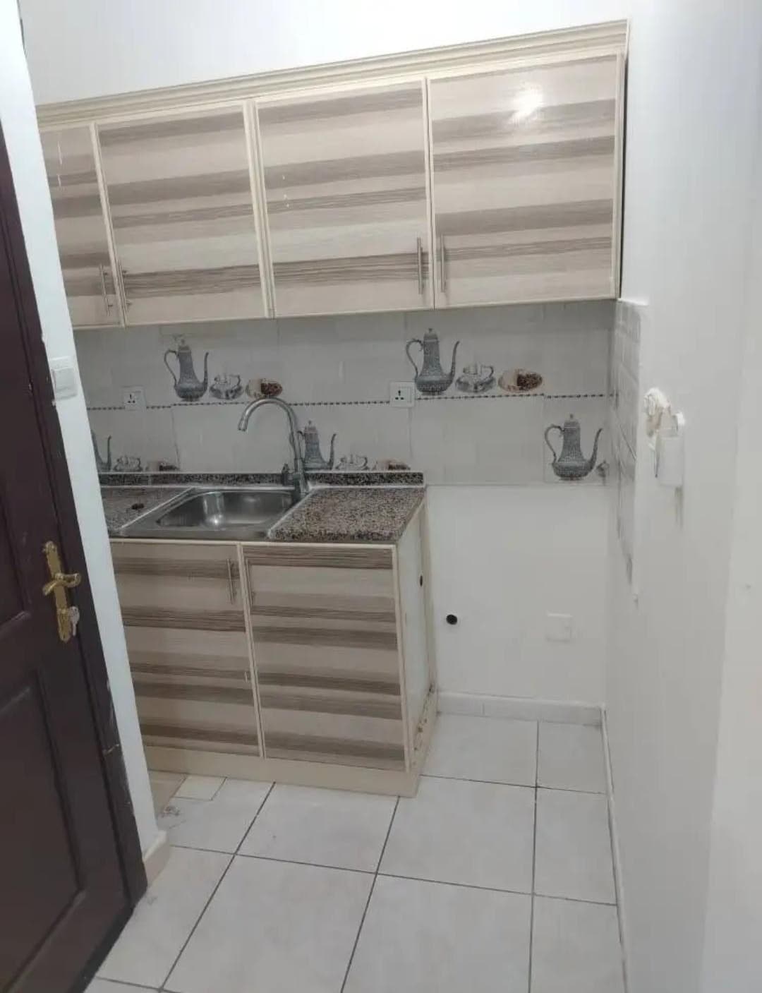 For rent a studio in Abu Dhabi, Muroor Street  1