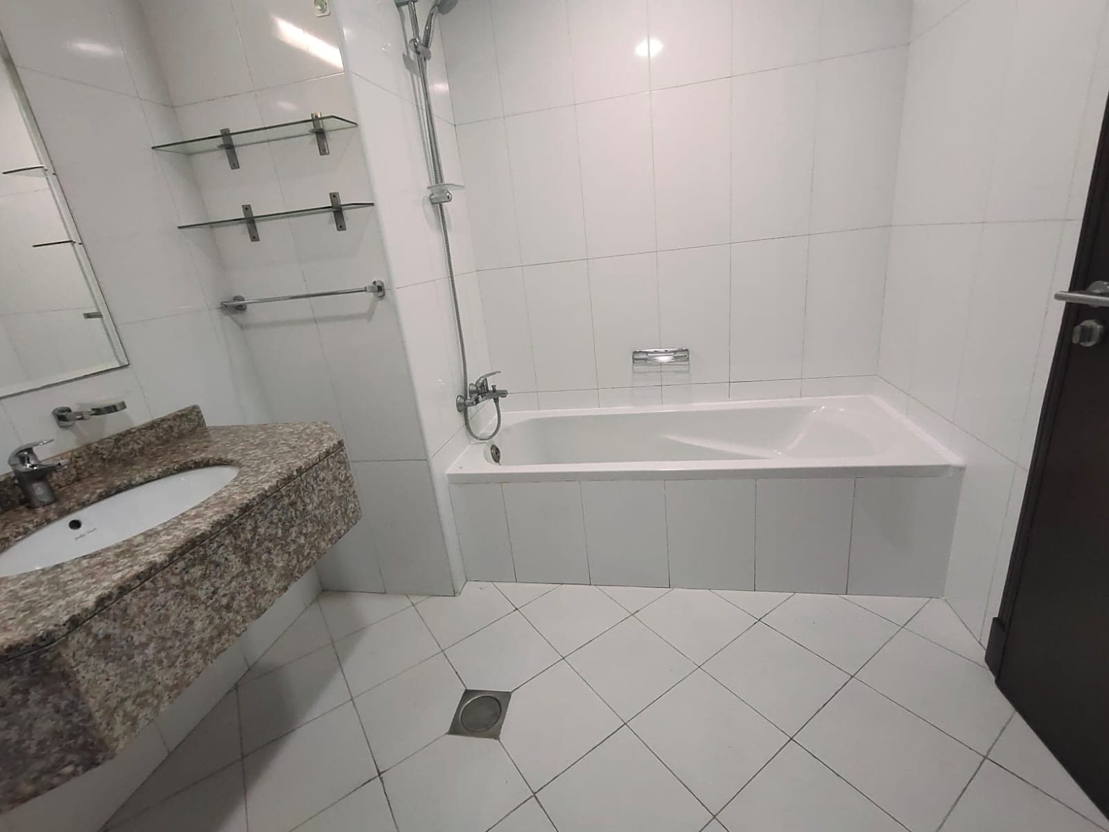 studio for sale 3