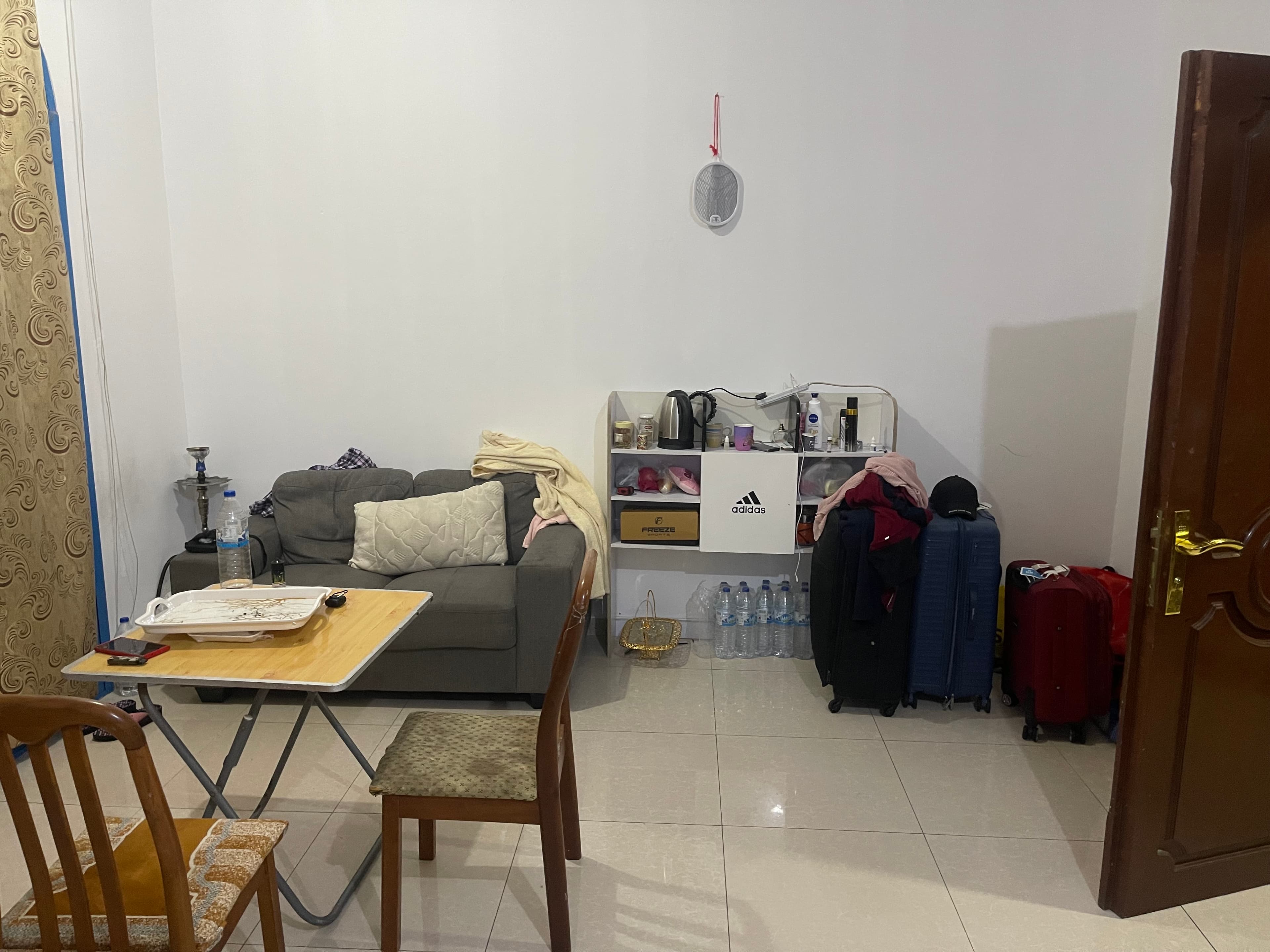 مشاركة سكن للإيجار في الخالدية 4
