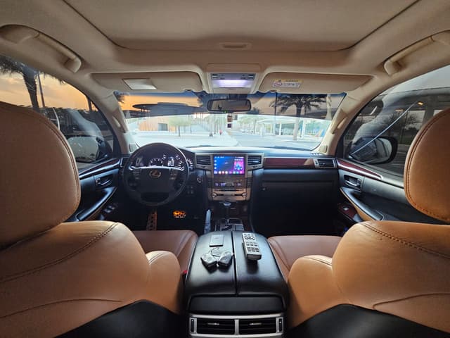 لكزس  LX570 2015