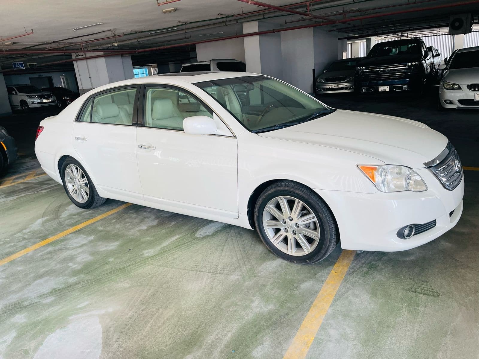 Avalon 2009 car for sale 0