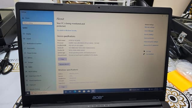جهاز ايسر كروم بوك مع بلاي ستور 