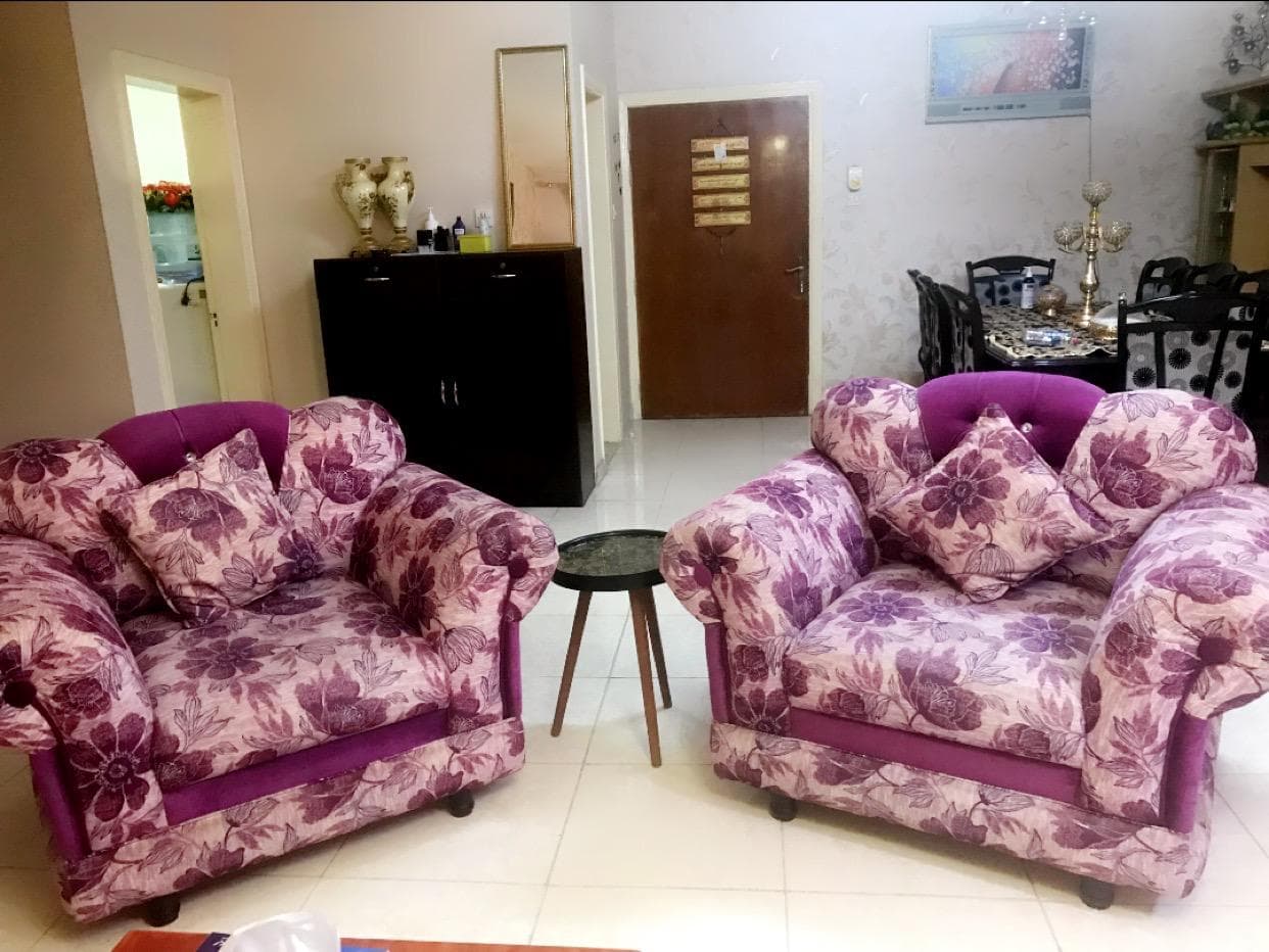 كنب بحاله جيدة جدا 1