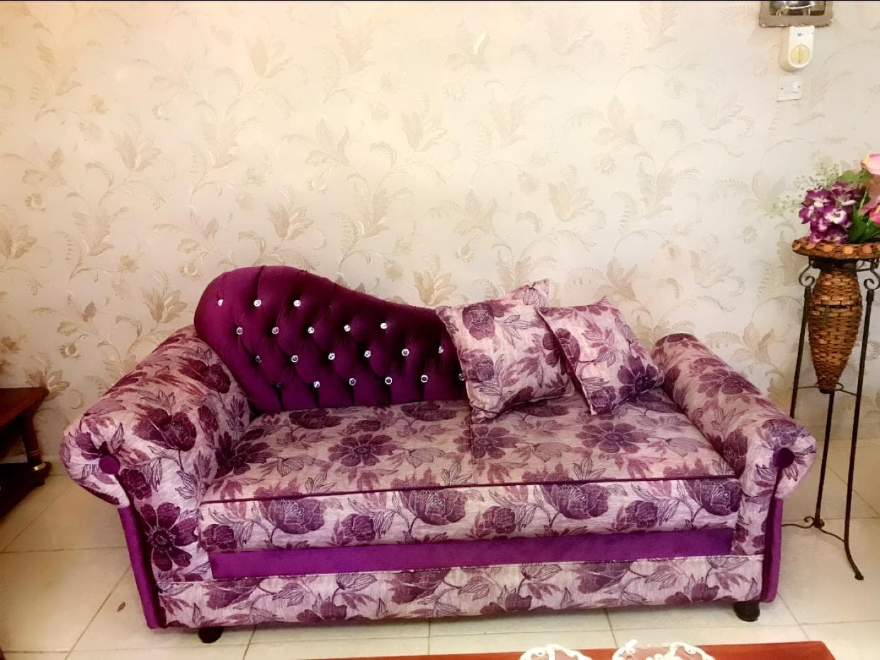 كنب بحاله جيدة جدا 3