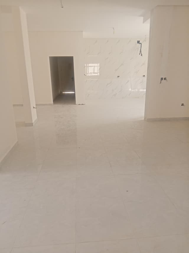 مطلوب حرفيين سيراميك ومساعدين