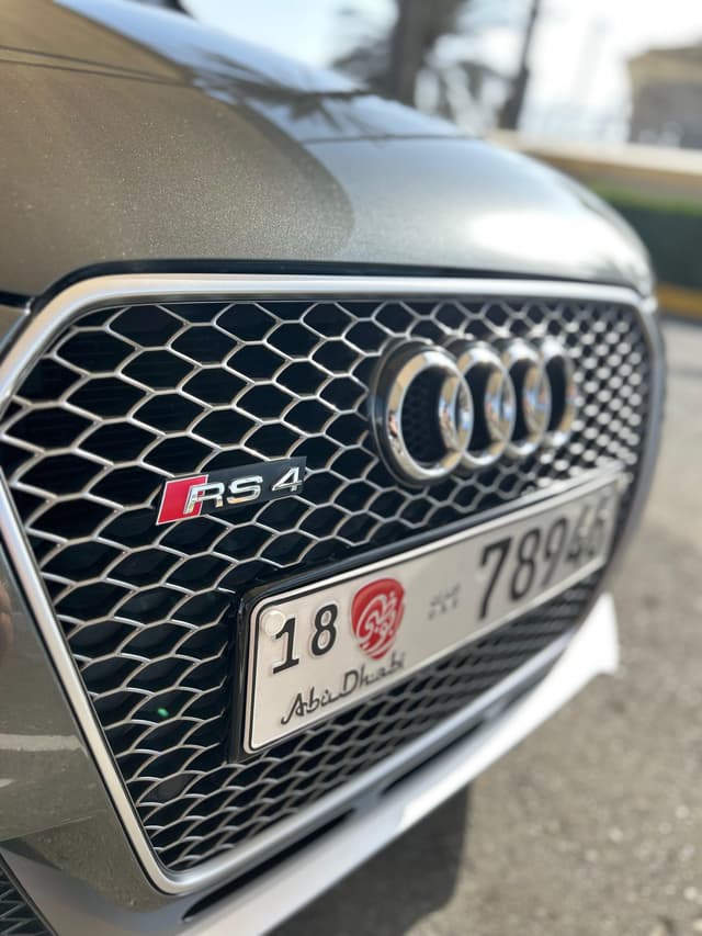 أودي RS4 موديل 2014