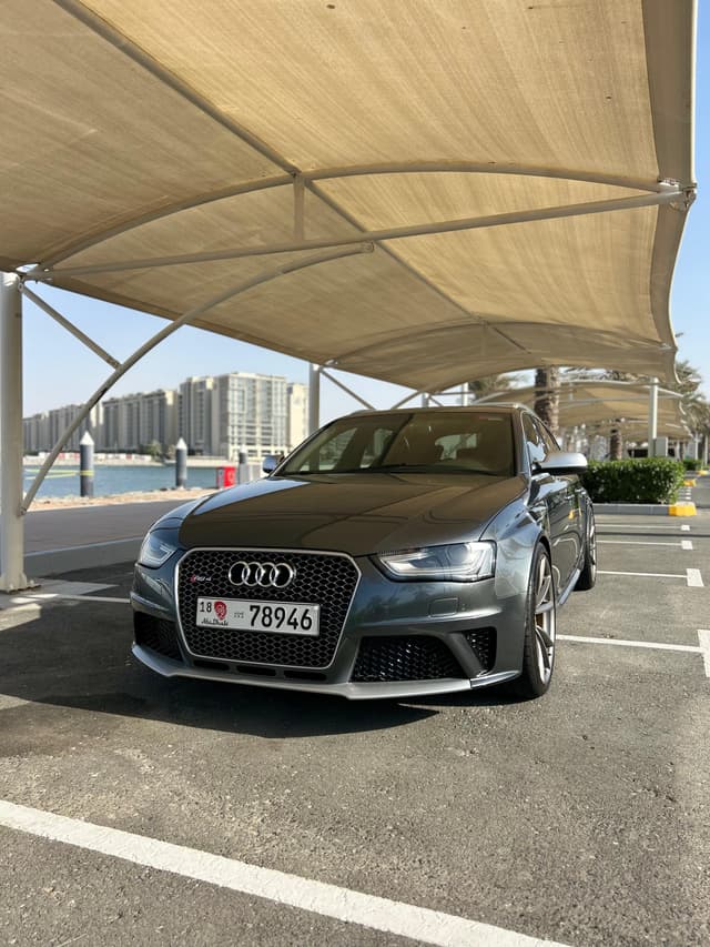 أودي RS4 موديل 2014