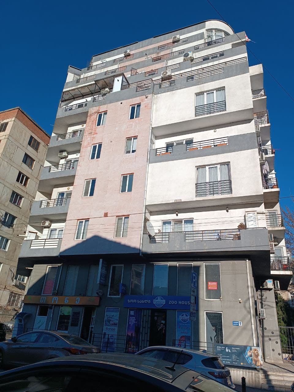 Apartment in Tbilisi, the capital of Georgia, next to the Qatari Embassy 10