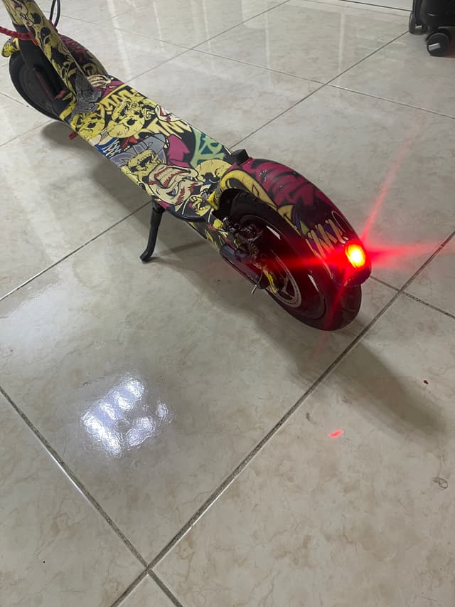 سكوتر محمول للبيع سكوتر كهربائي رياضي