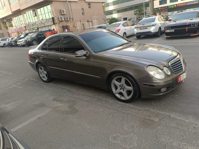 للبيع مرسيدس E550 موديل 2008